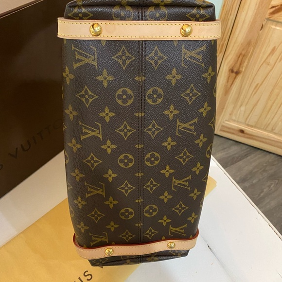 Like new Louis Vuitton Tuileries tote - Picture 8 of 10